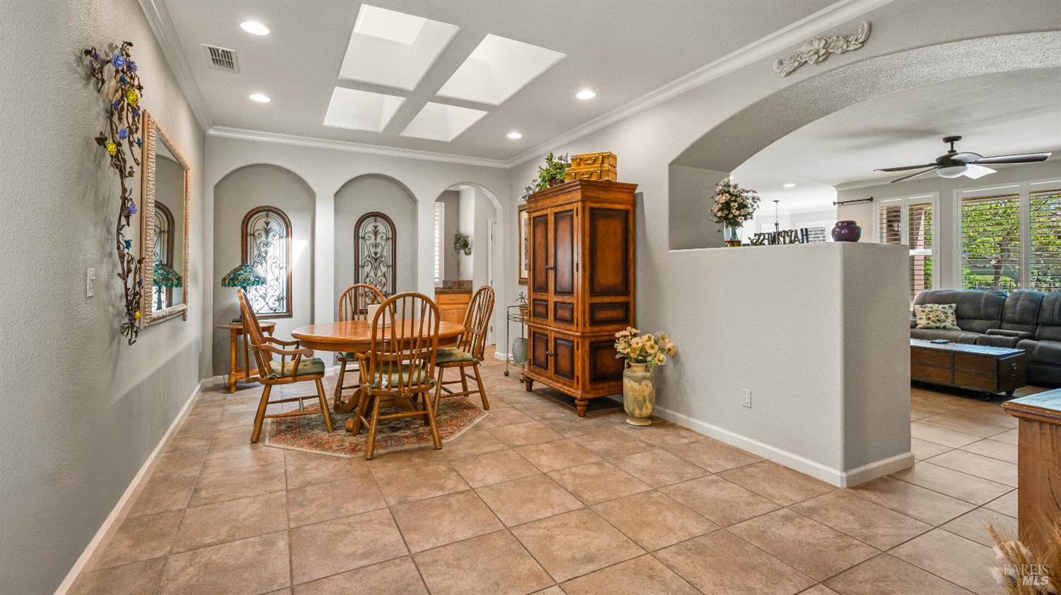 Detail Gallery Image 9 of 46 For 1000 Michelbook Ln, Rio Vista,  CA 94571 - 2 Beds | 2 Baths