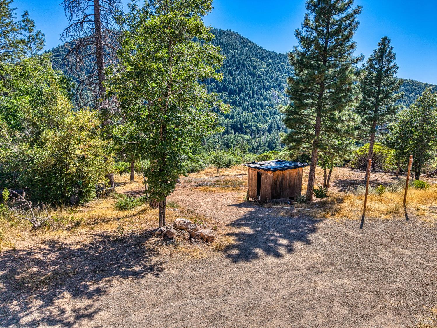 Detail Gallery Image 2 of 33 For 9489 Diamond Dust Trl, Kelseyville,  CA 95451 - – Beds | – Baths