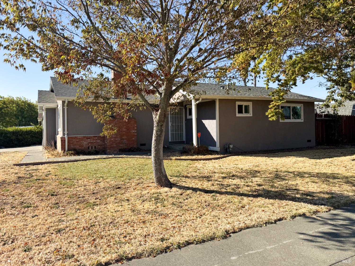 Detail Gallery Image 2 of 63 For 2065 Robin Dr, Fairfield,  CA 94533 - 3 Beds | 2 Baths