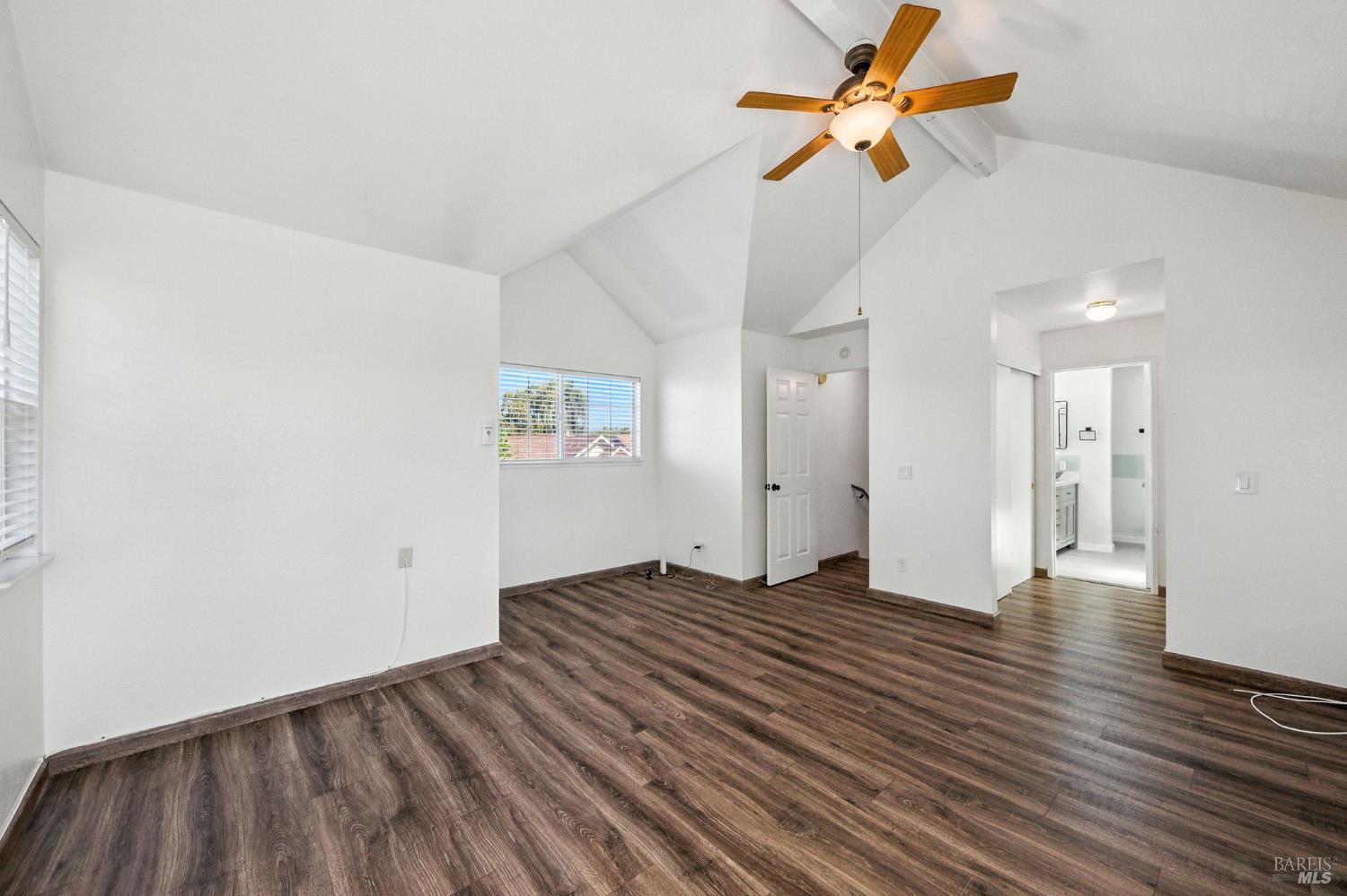 Detail Gallery Image 15 of 36 For 1424 Dandelion Way, Petaluma,  CA 94954 - 3 Beds | 2 Baths