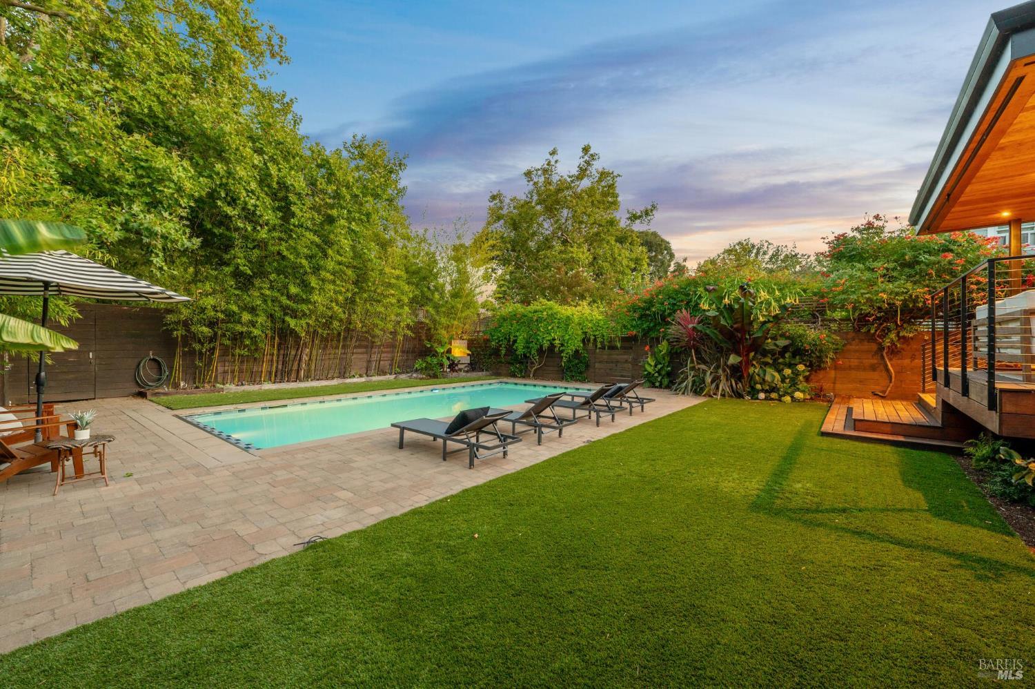 Detail Gallery Image 50 of 72 For 134 San Francisco Blvd, San Anselmo,  CA 94960 - 3 Beds | 3 Baths
