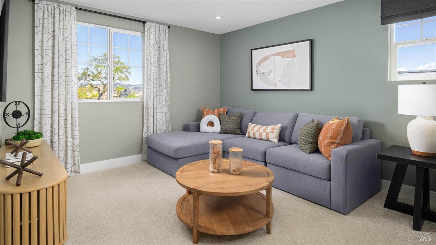 Detail Gallery Image 9 of 15 For 2447 Midnight Ln, Santa Rosa,  CA 95403 - 5 Beds | 3 Baths
