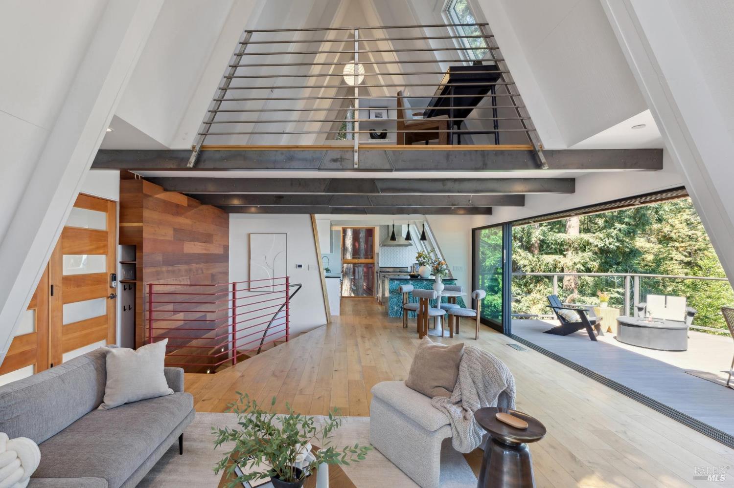 Detail Gallery Image 12 of 85 For 404 Summit Dr, Corte Madera,  CA 94925 - 3 Beds | 4 Baths