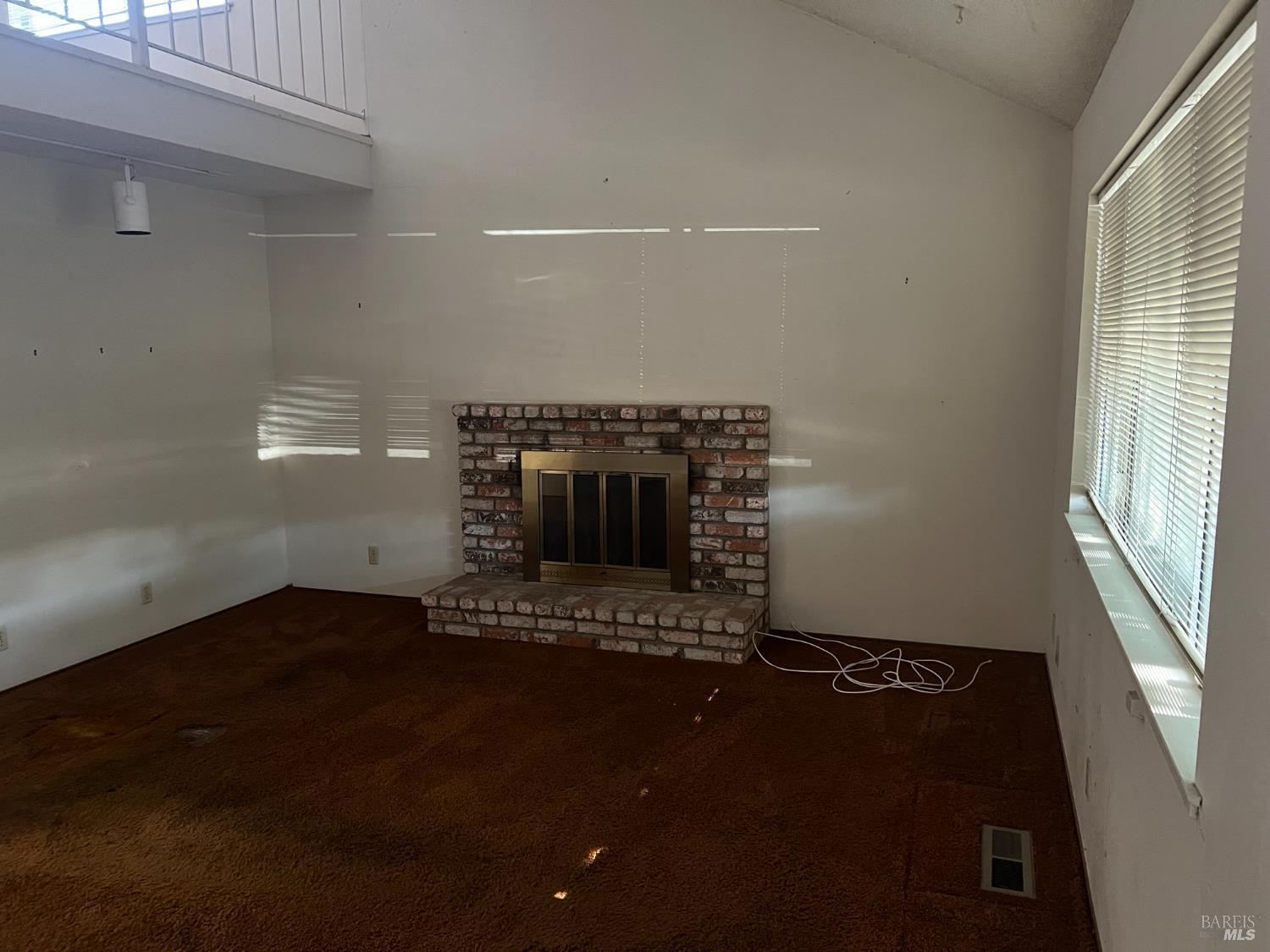 Detail Gallery Image 8 of 42 For 3330 Meadowbrook Rd, Antioch,  CA 94509 - 3 Beds | 2 Baths