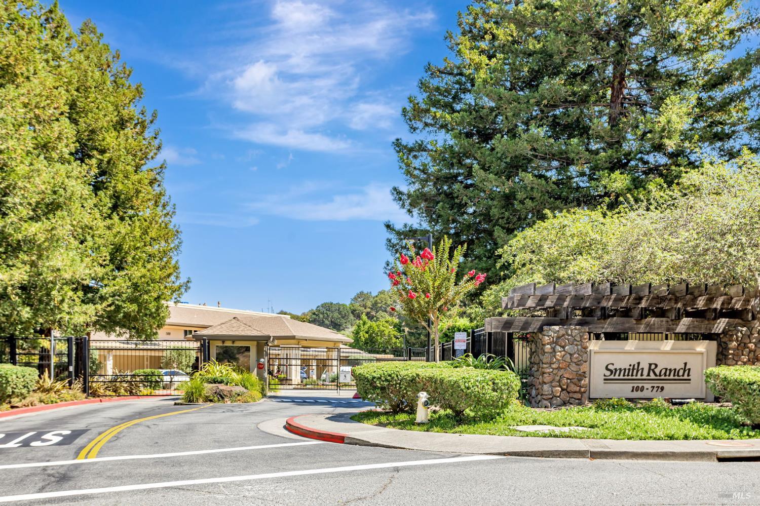 Detail Gallery Image 19 of 23 For 300 Deer Valley Rd 3p,  San Rafael,  CA 94903 - 1 Beds | 2 Baths
