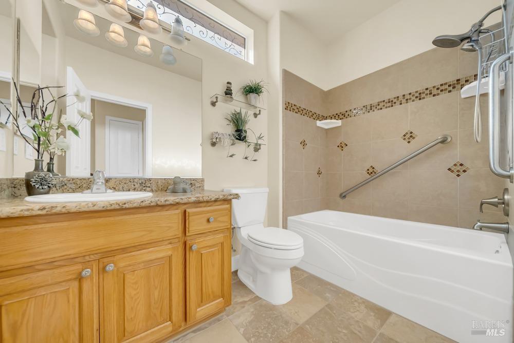 Detail Gallery Image 28 of 79 For 110 Foxwood Ln, Rio Vista,  CA 94571 - 2 Beds | 2 Baths