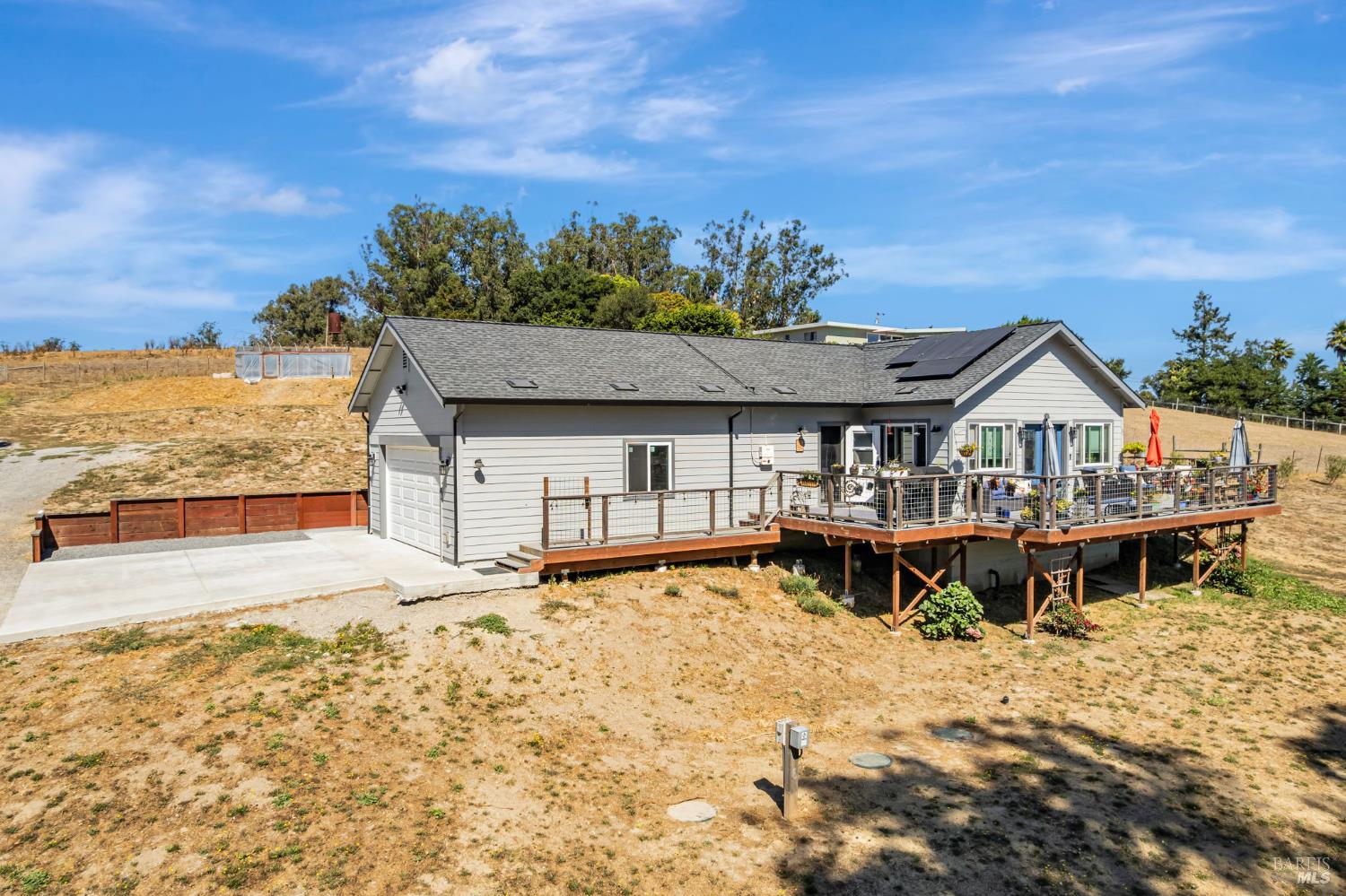 Detail Gallery Image 6 of 34 For 268 Eucalyptus Rd, Petaluma,  CA 94952 - 2 Beds | 2 Baths