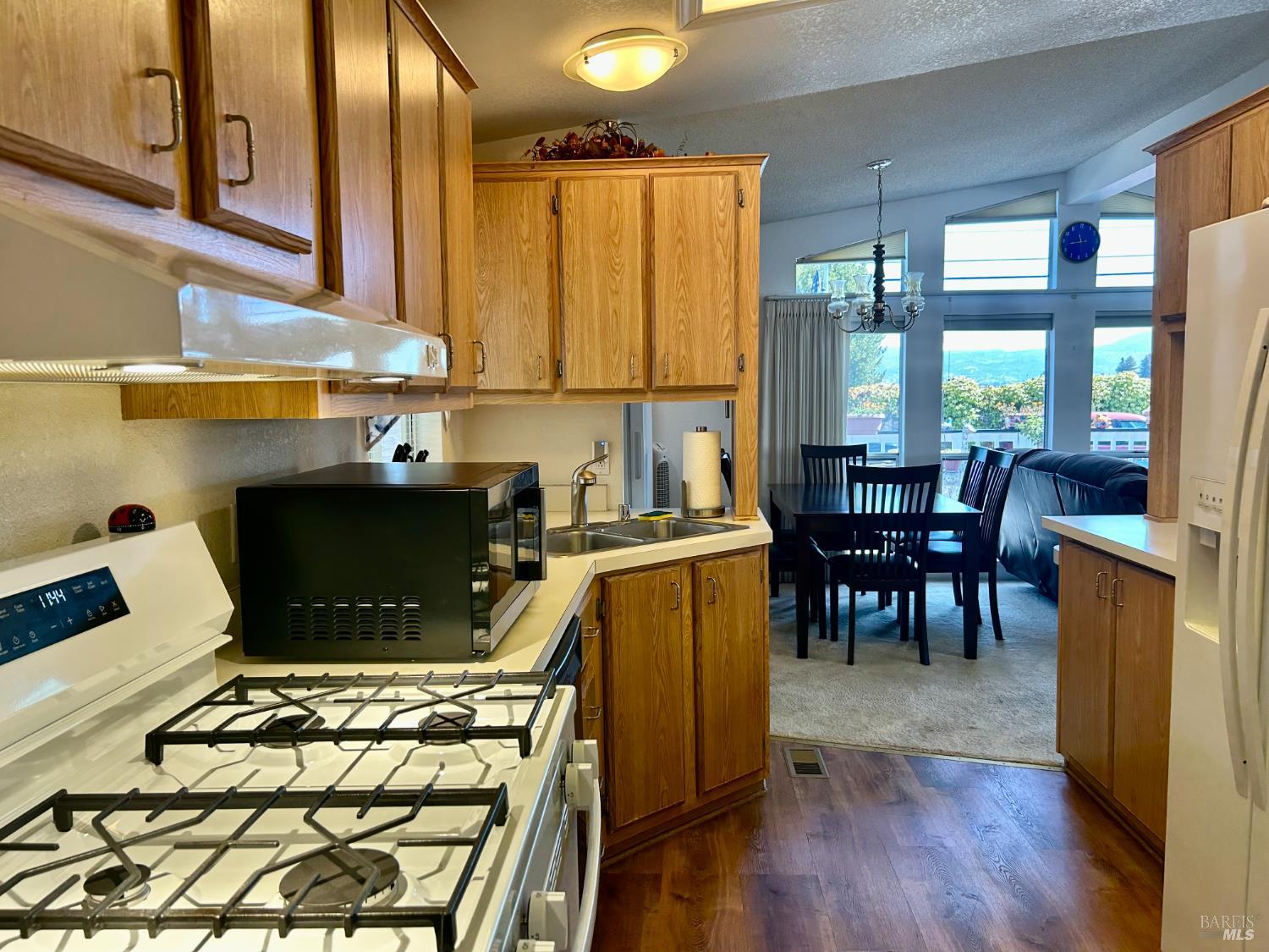 Detail Gallery Image 13 of 41 For 252 Clover Way, Napa,  CA 94558 - 2 Beds | 2 Baths