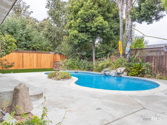 Detail Gallery Image 15 of 17 For 2915 Cree Ct, Santa Rosa,  CA 95403 - 3 Beds | 2 Baths