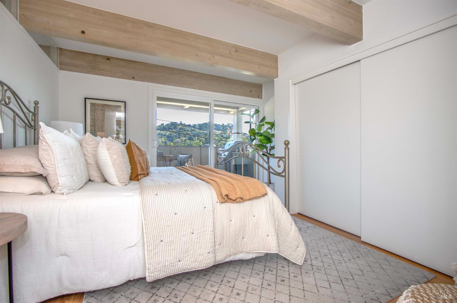 Detail Gallery Image 12 of 30 For 290 via Casitas Unkn #206,  Greenbrae,  CA 94904 - 3 Beds | 2 Baths