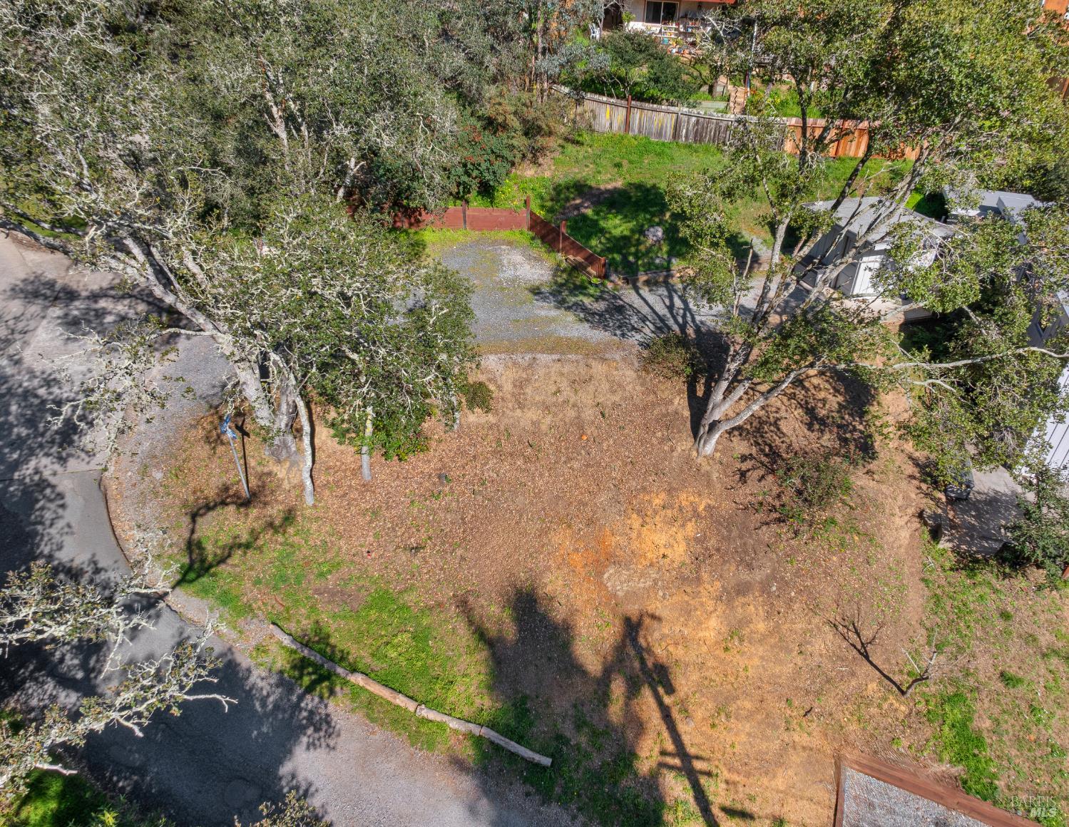 Detail Gallery Image 4 of 7 For 320 Tennessee Ave, Mill Valley,  CA 94941 - – Beds | – Baths