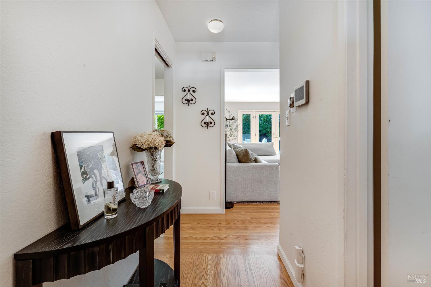 Detail Gallery Image 5 of 47 For 1291 Sylvaner Ave, Saint Helena,  CA 94574 - 3 Beds | 2 Baths