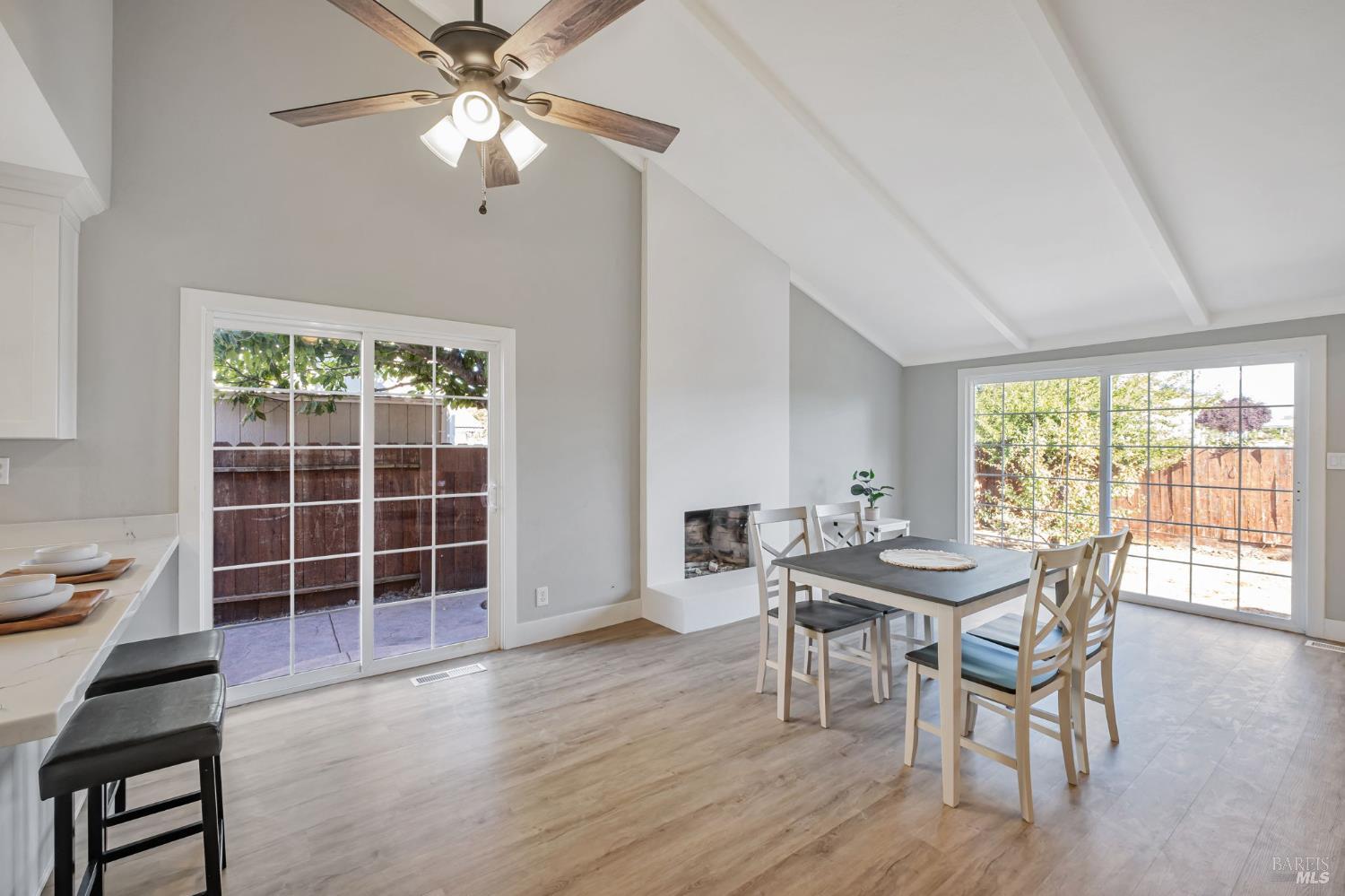 Detail Gallery Image 13 of 23 For 914 Francisco Dr, Suisun City,  CA 94585 - 3 Beds | 2 Baths