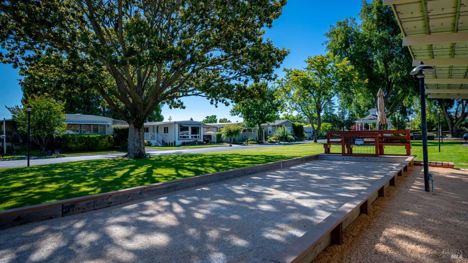 Detail Gallery Image 25 of 41 For 252 Clover Way, Napa,  CA 94558 - 2 Beds | 2 Baths