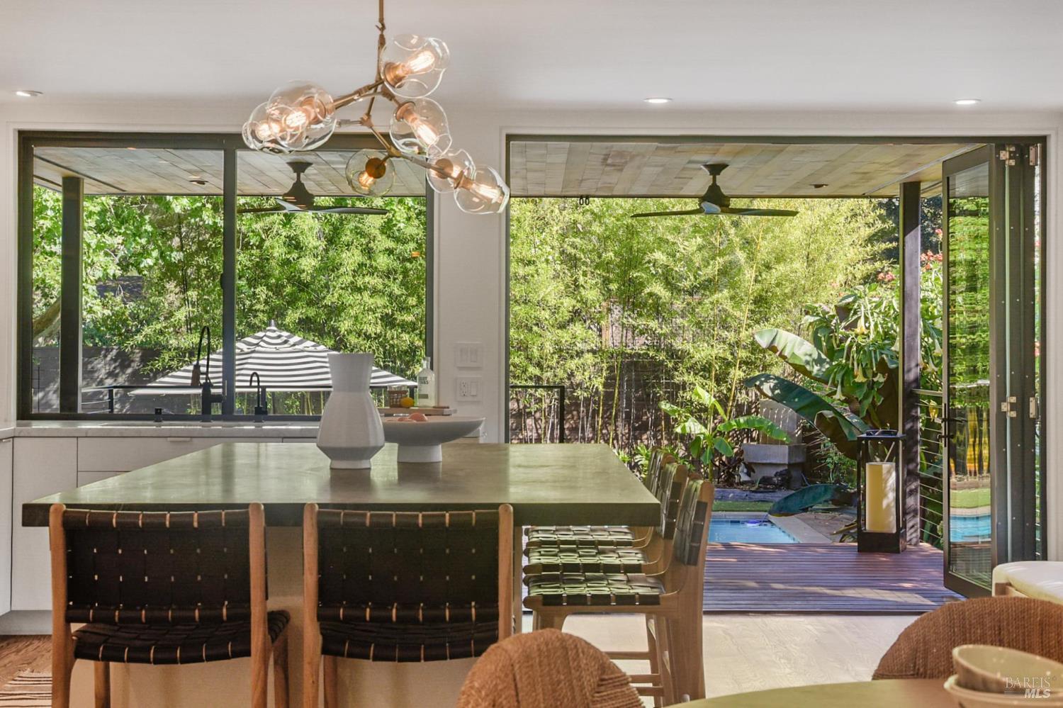 Detail Gallery Image 5 of 72 For 134 San Francisco Blvd, San Anselmo,  CA 94960 - 3 Beds | 3 Baths