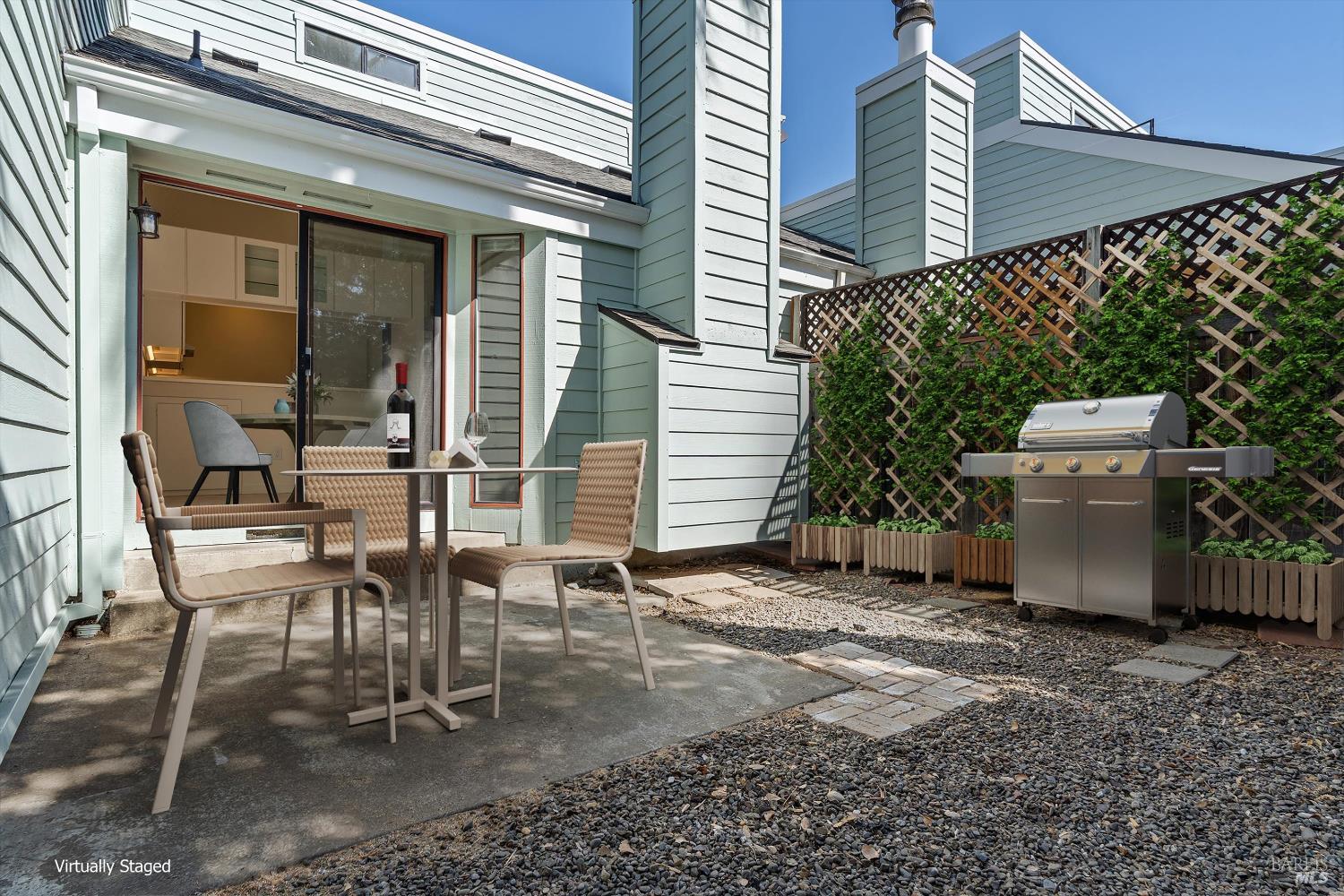 Detail Gallery Image 15 of 19 For 156 Courtyards East Unkn, Windsor,  CA 95492 - 2 Beds | 2 Baths