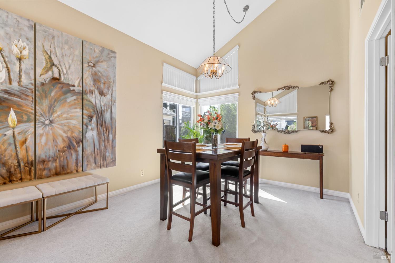 Detail Gallery Image 10 of 42 For 516 Owl Ct, Vacaville,  CA 95687 - 3 Beds | 2/1 Baths