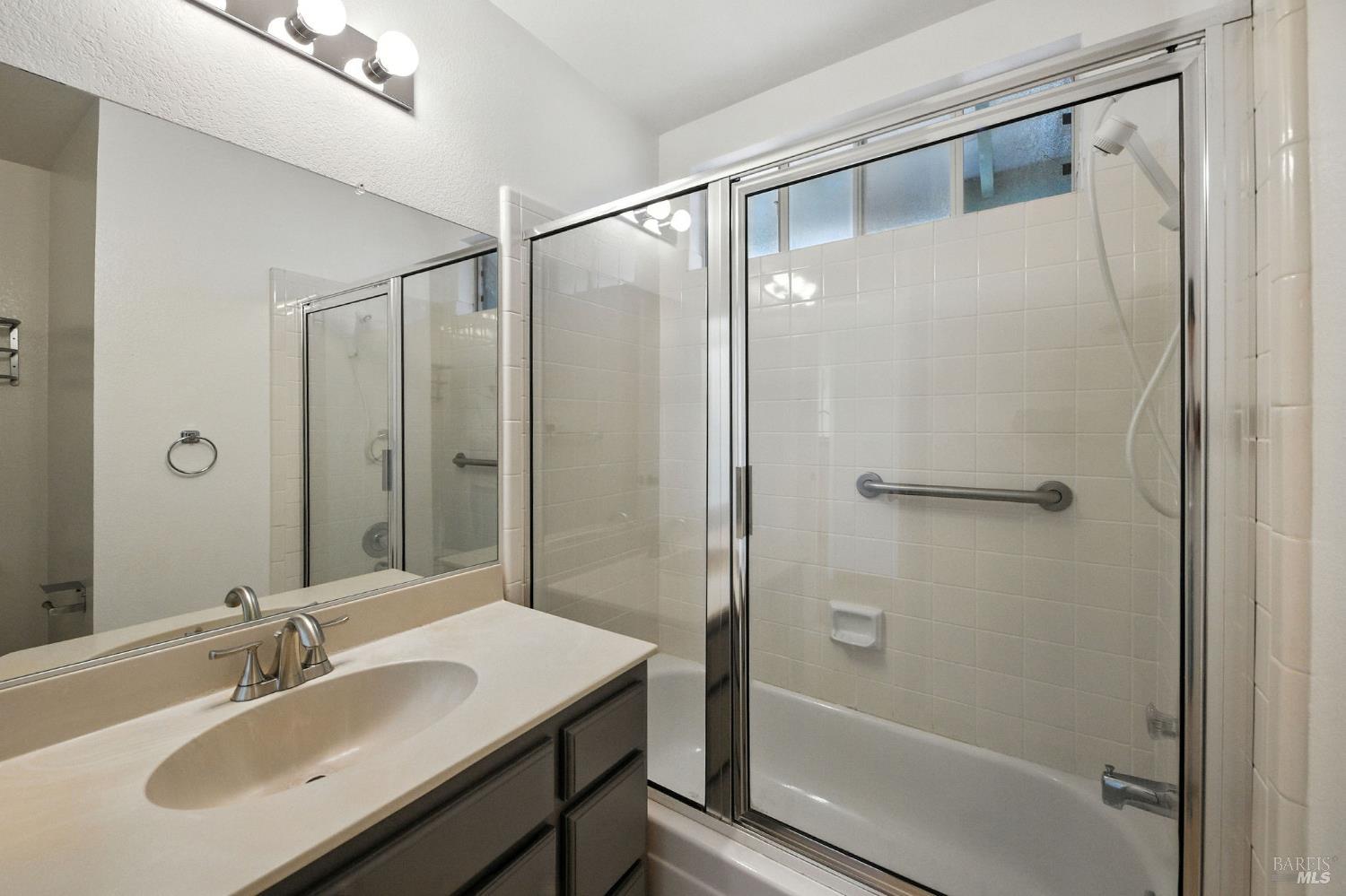 Detail Gallery Image 30 of 36 For 1424 Dandelion Way, Petaluma,  CA 94954 - 3 Beds | 2 Baths