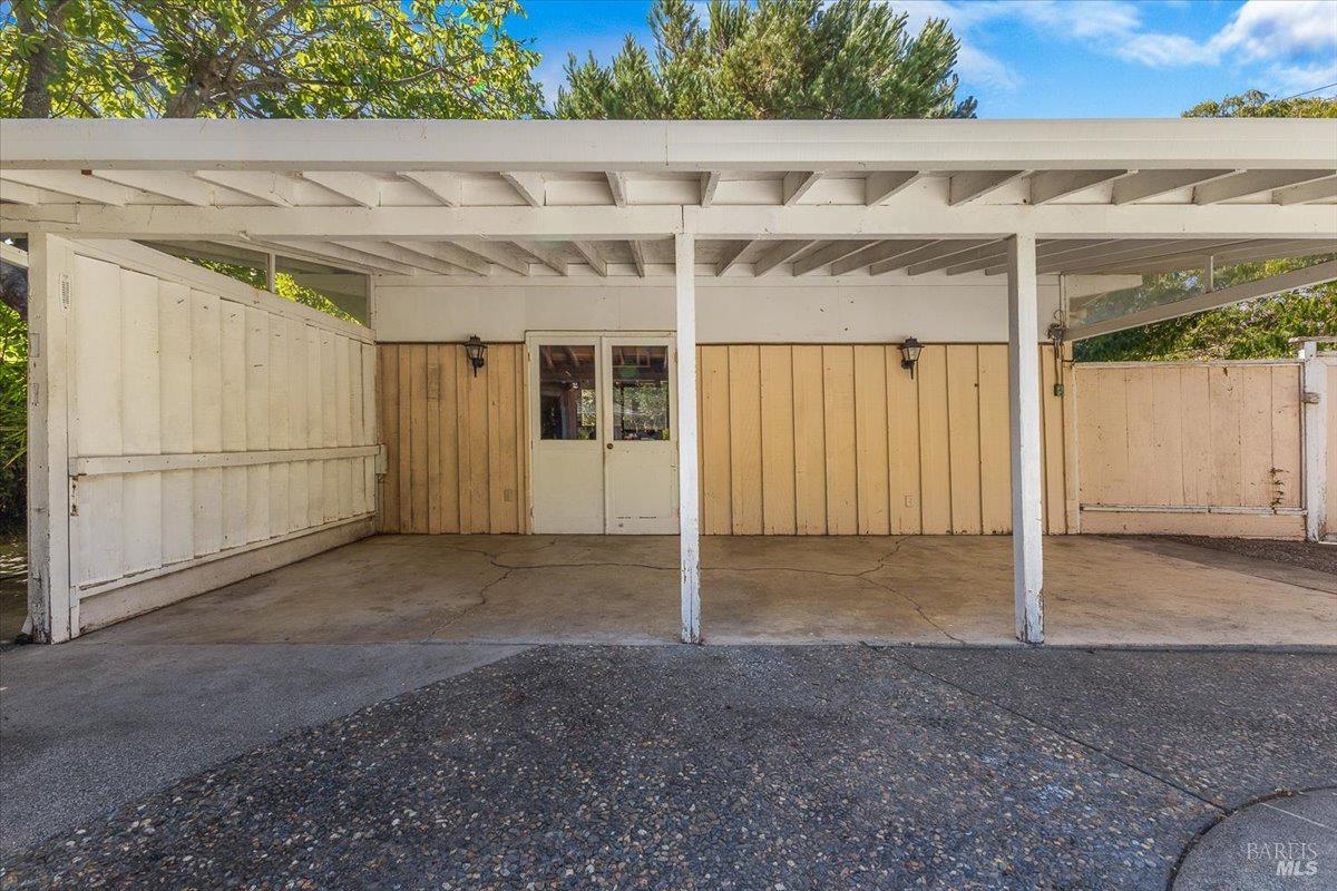 Detail Gallery Image 37 of 50 For 82 Grove Ln, Novato,  CA 94947 - 4 Beds | 2 Baths