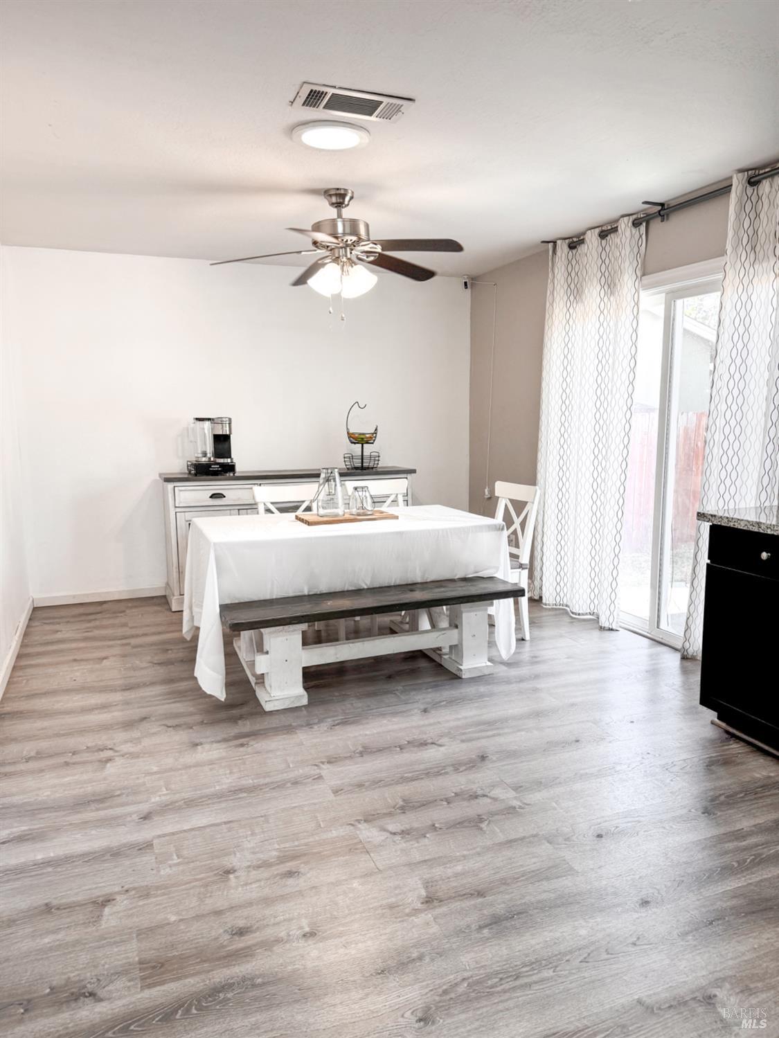 Detail Gallery Image 28 of 63 For 2065 Robin Dr, Fairfield,  CA 94533 - 3 Beds | 2 Baths