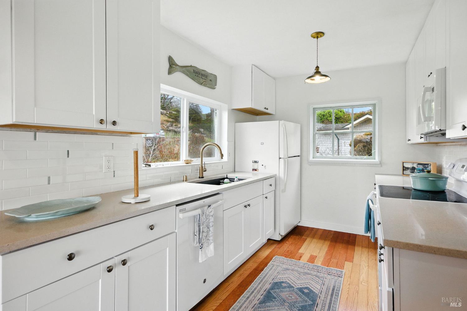 Detail Gallery Image 13 of 32 For 195 Ocean View Ave, Bodega Bay,  CA 94923 - 2 Beds | 2 Baths
