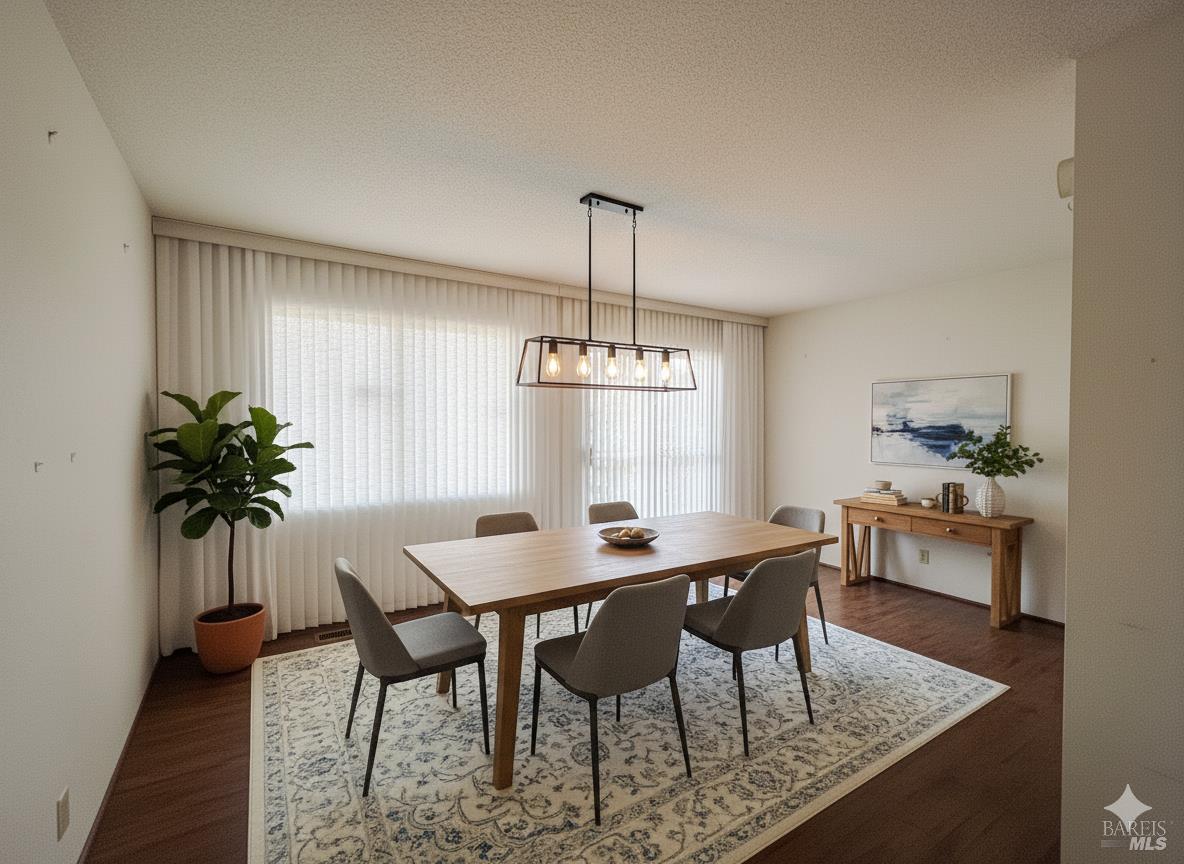 Detail Gallery Image 2 of 42 For 3330 Meadowbrook Rd, Antioch,  CA 94509 - 3 Beds | 2 Baths