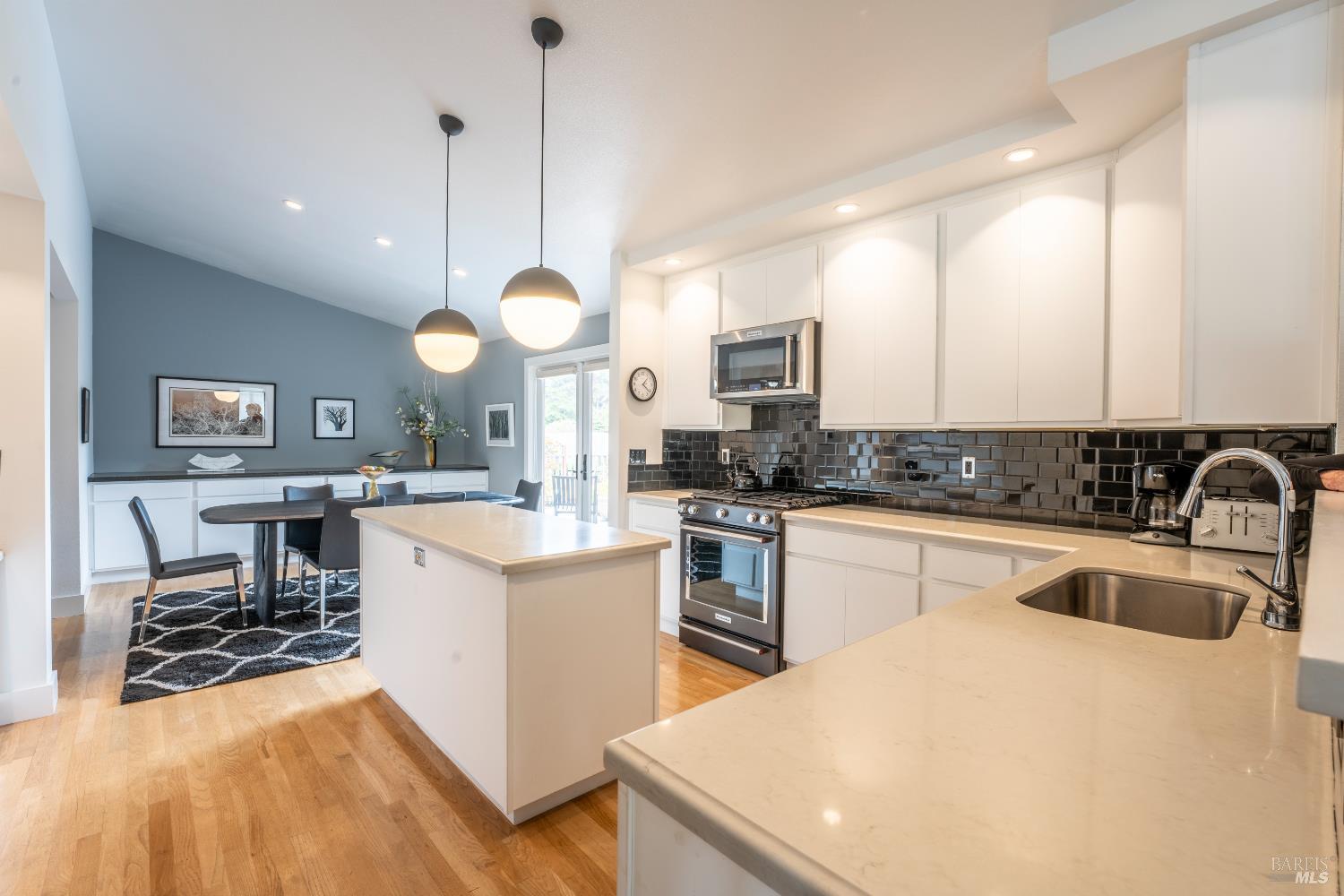 Detail Gallery Image 21 of 41 For 45351 S Caspar Dr, Mendocino,  CA 95460 - 3 Beds | 3 Baths