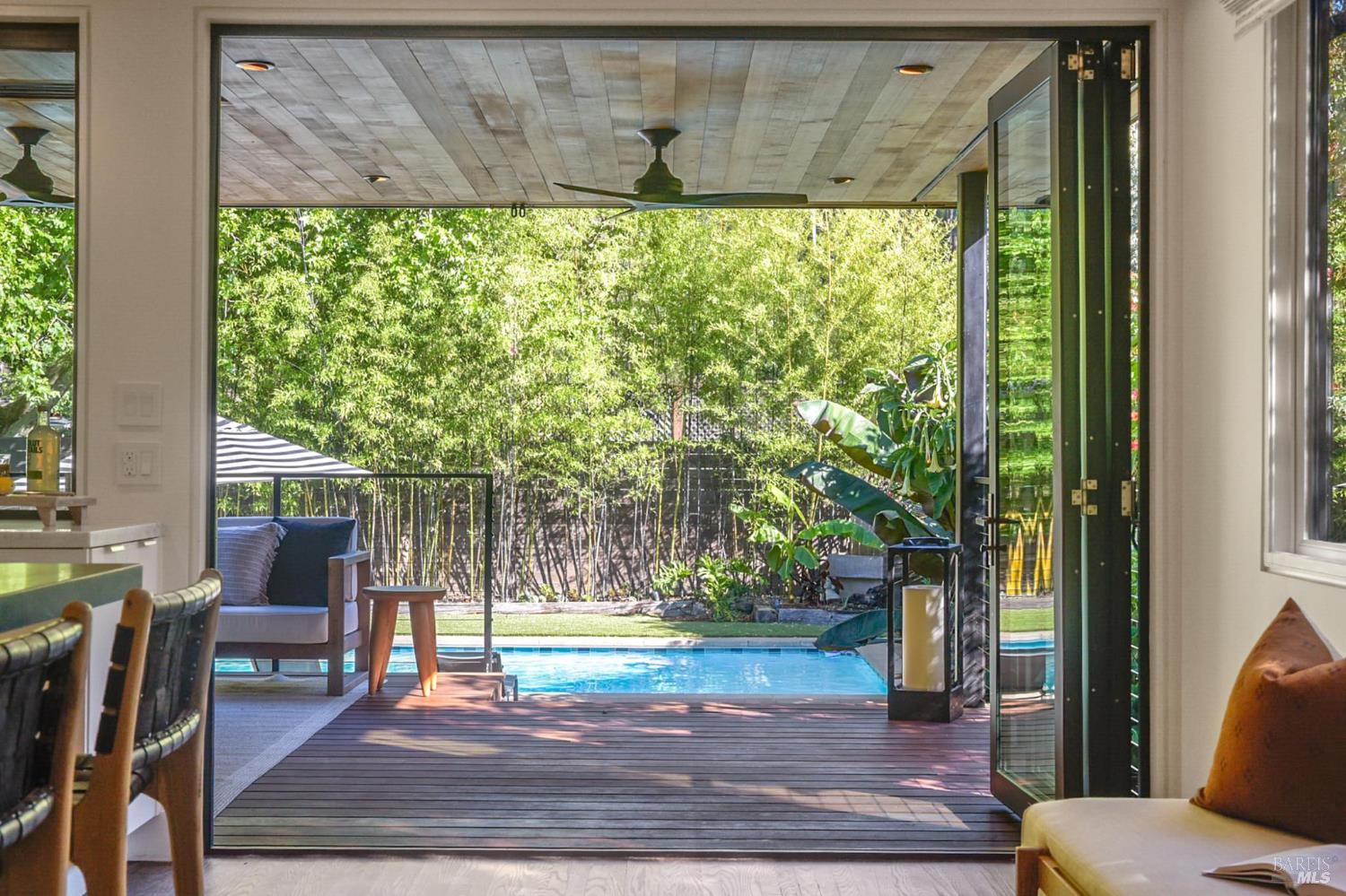 Detail Gallery Image 12 of 72 For 134 San Francisco Blvd, San Anselmo,  CA 94960 - 3 Beds | 3 Baths