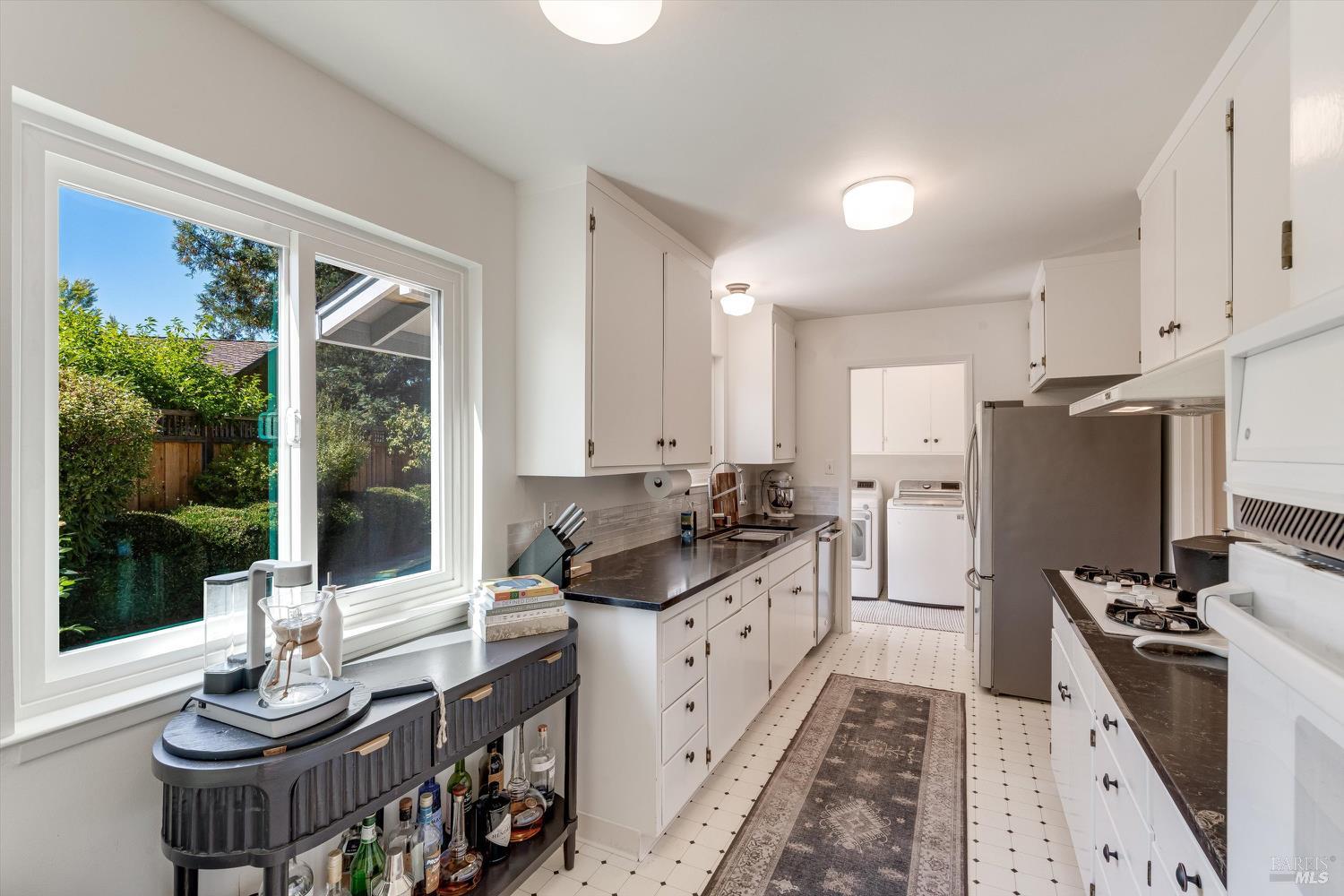 Detail Gallery Image 19 of 47 For 1291 Sylvaner Ave, Saint Helena,  CA 94574 - 3 Beds | 2 Baths