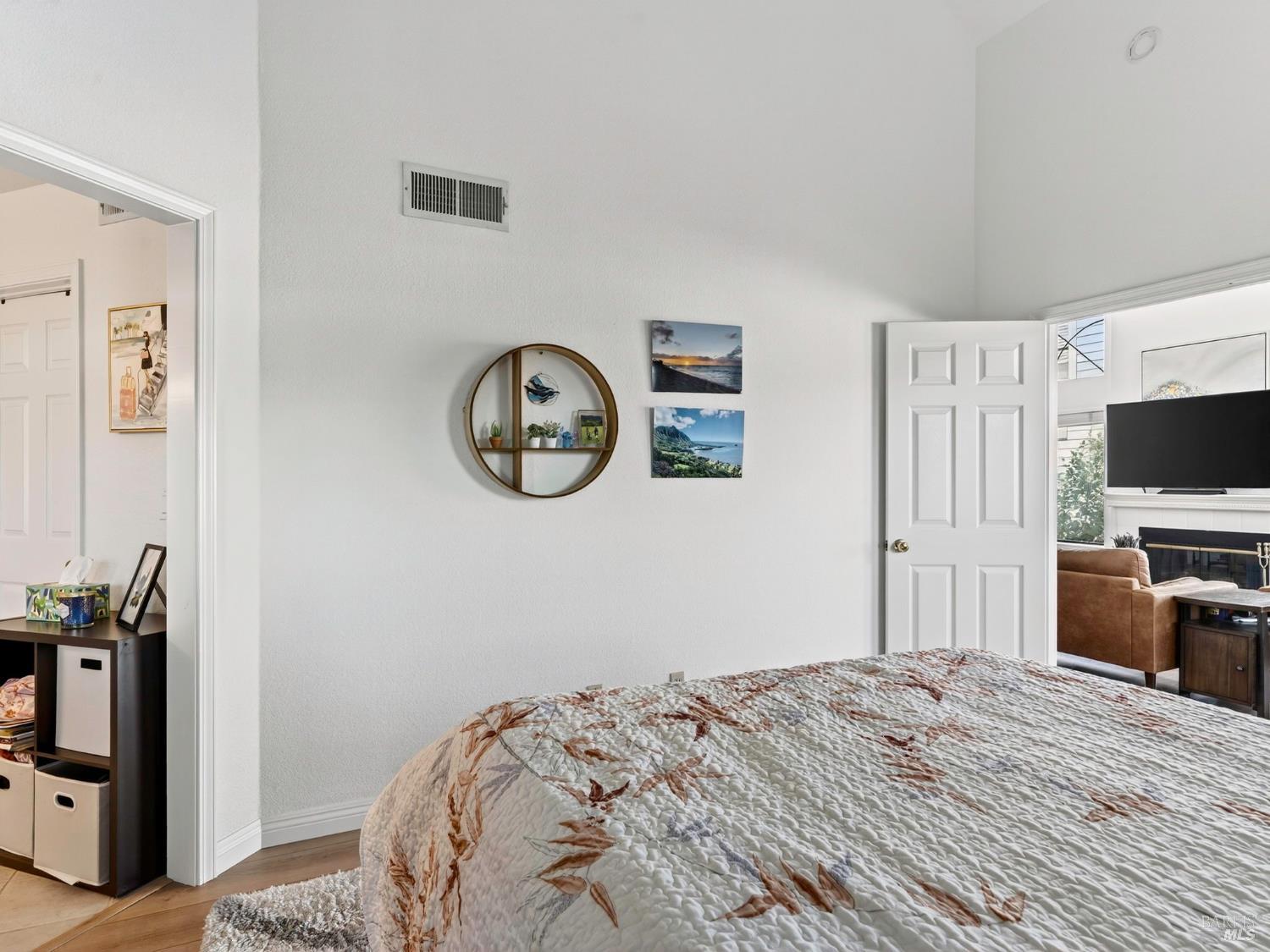 Detail Gallery Image 18 of 42 For 22 Valley West Cir, Napa,  CA 94558 - 3 Beds | 2/1 Baths