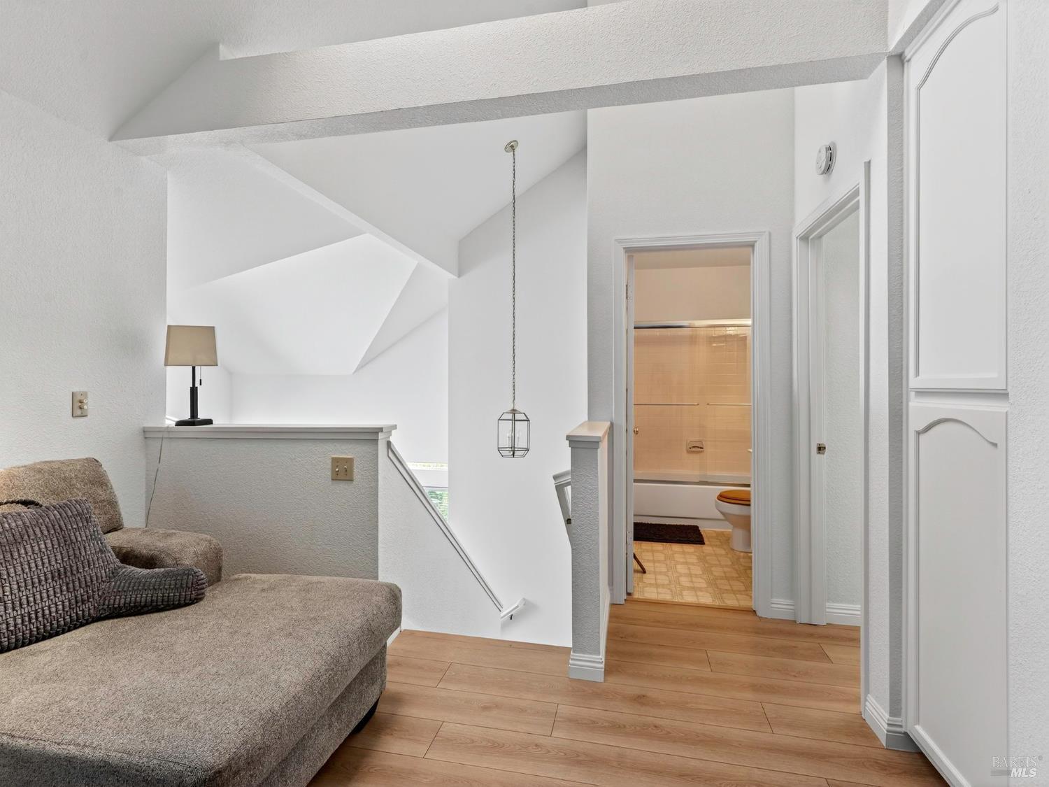 Detail Gallery Image 25 of 42 For 22 Valley West Cir, Napa,  CA 94558 - 3 Beds | 2/1 Baths