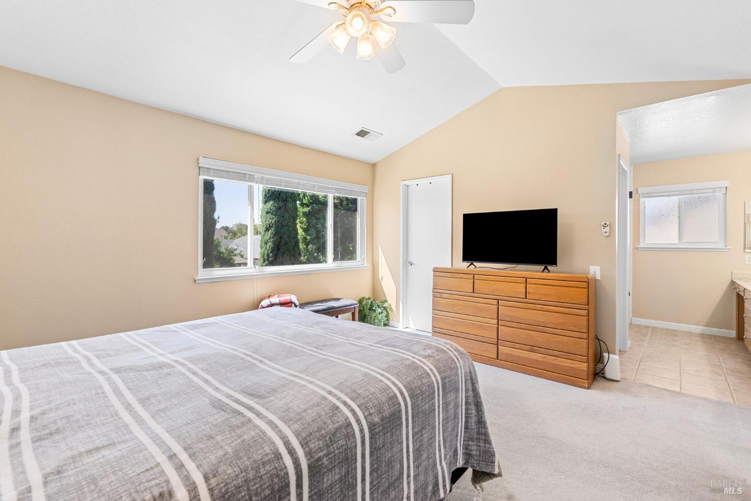 Detail Gallery Image 24 of 42 For 516 Owl Ct, Vacaville,  CA 95687 - 3 Beds | 2/1 Baths