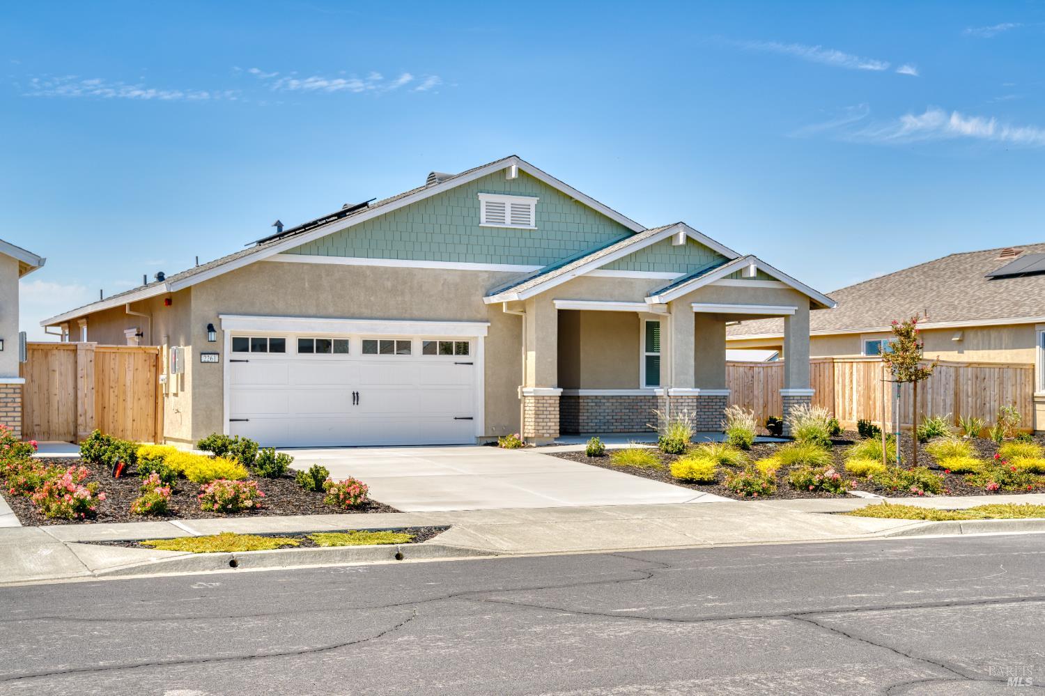 Detail Gallery Image 3 of 32 For 2261 Espana Ln, Rio Vista,  CA 94571 - 2 Beds | 2 Baths