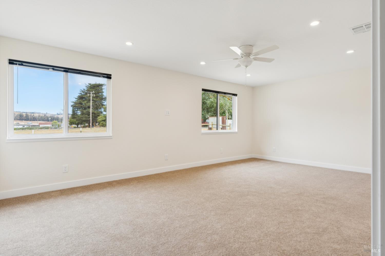 Detail Gallery Image 15 of 44 For 6700 Moro St, Petaluma,  CA 94952 - 3 Beds | 2/1 Baths