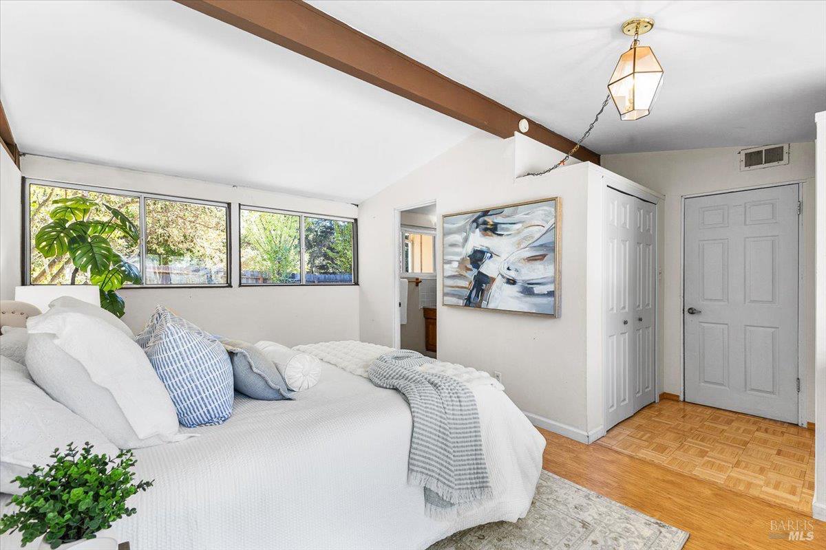 Detail Gallery Image 23 of 50 For 82 Grove Ln, Novato,  CA 94947 - 4 Beds | 2 Baths
