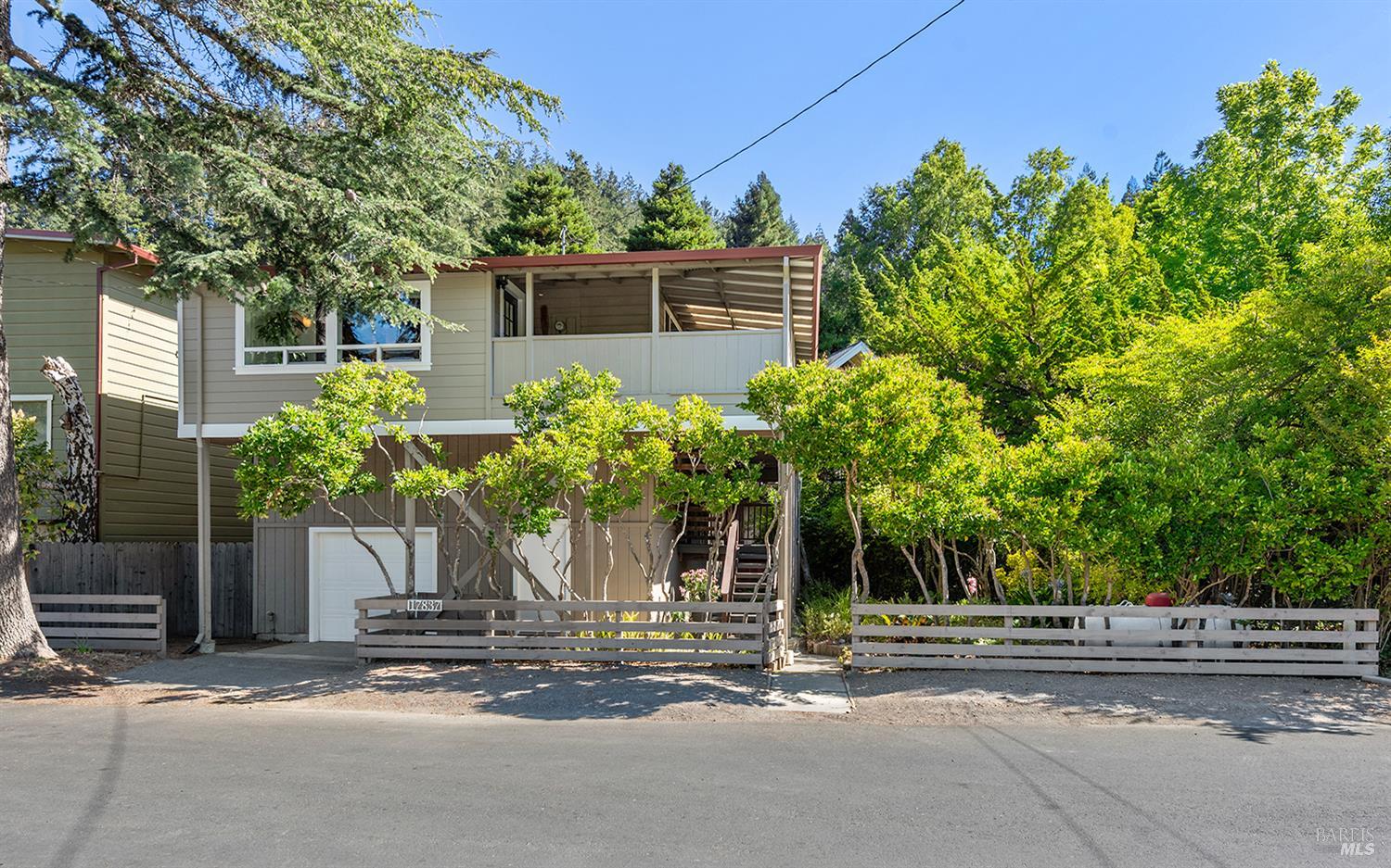 Detail Gallery Image 1 of 56 For 17837 Orchard Ave, Guerneville,  CA 95446 - 3 Beds | 2 Baths