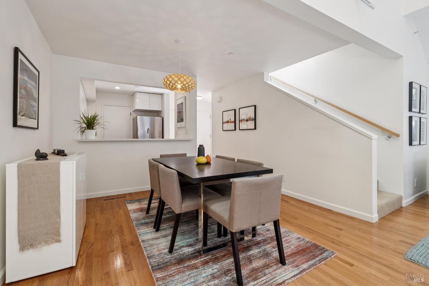 Detail Gallery Image 9 of 34 For 614 Wateree St, Sausalito,  CA 94965 - 2 Beds | 1/1 Baths