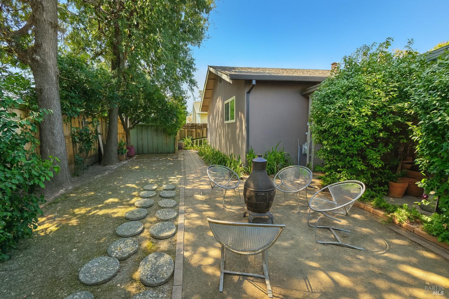 Detail Gallery Image 23 of 31 For 1605 Sequoia St, Napa,  CA 94558 - 3 Beds | 2 Baths