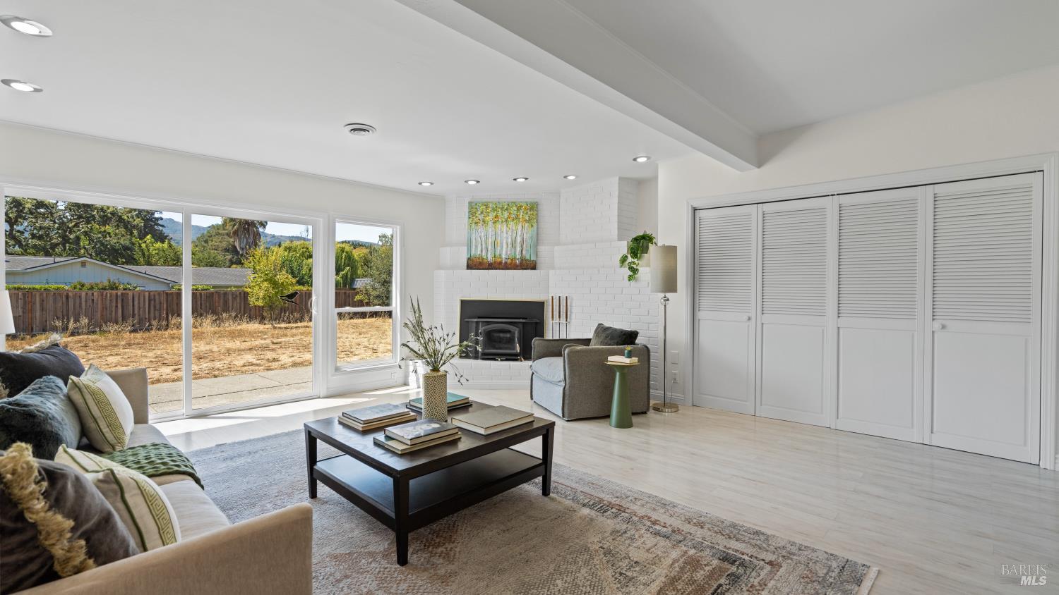 Detail Gallery Image 3 of 40 For 765 Sun Ln, Novato,  CA 94947 - 4 Beds | 3 Baths