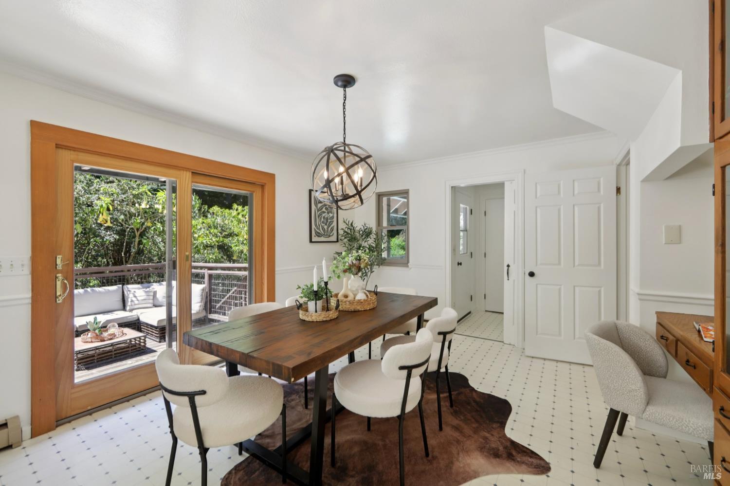 Detail Gallery Image 19 of 64 For 12657 Fiori Ln, Sebastopol,  CA 95472 - 3 Beds | 2/1 Baths
