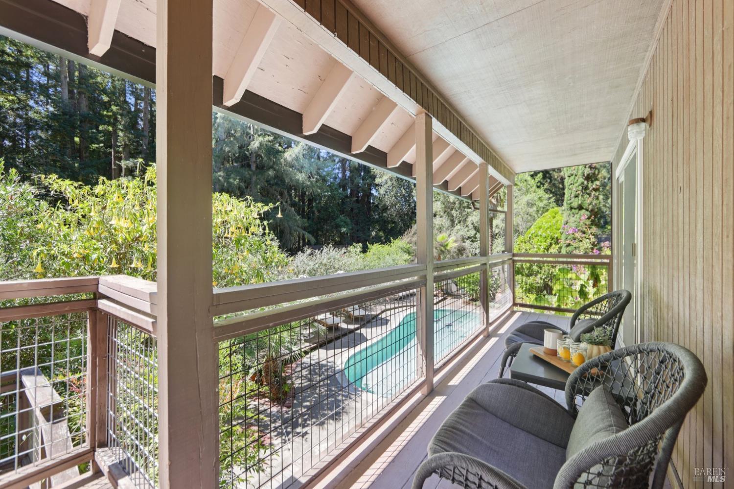 Detail Gallery Image 35 of 64 For 12657 Fiori Ln, Sebastopol,  CA 95472 - 3 Beds | 2/1 Baths