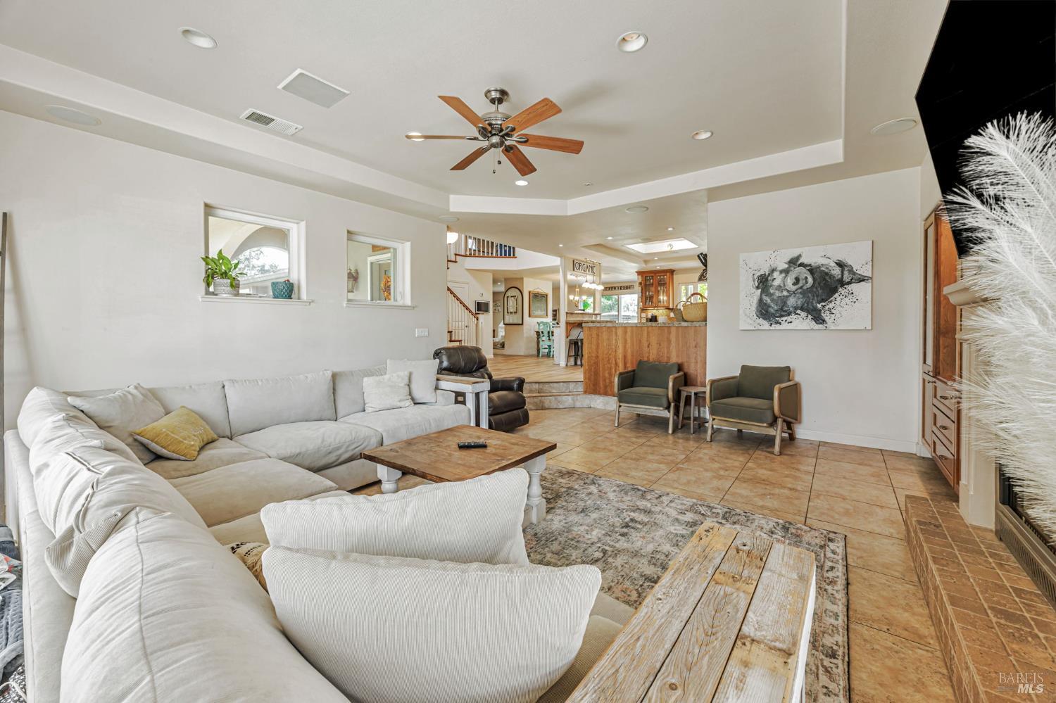 Detail Gallery Image 25 of 75 For 4100 Bisordi Ln, Santa Rosa,  CA 95439 - 5 Beds | 5 Baths