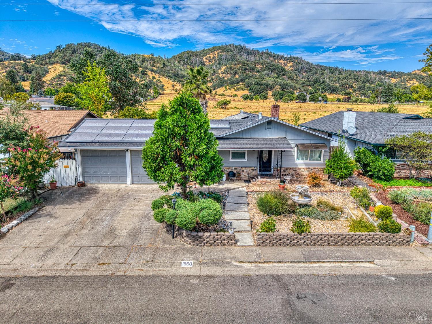 Detail Gallery Image 5 of 54 For 1560 Despina Dr, Ukiah,  CA 95482 - 3 Beds | 2 Baths