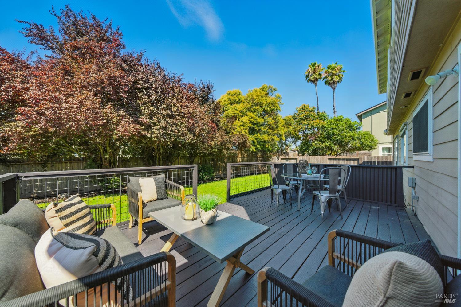 Detail Gallery Image 31 of 39 For 1925 Contra Costa Ave, Santa Rosa,  CA 95405 - 4 Beds | 2 Baths