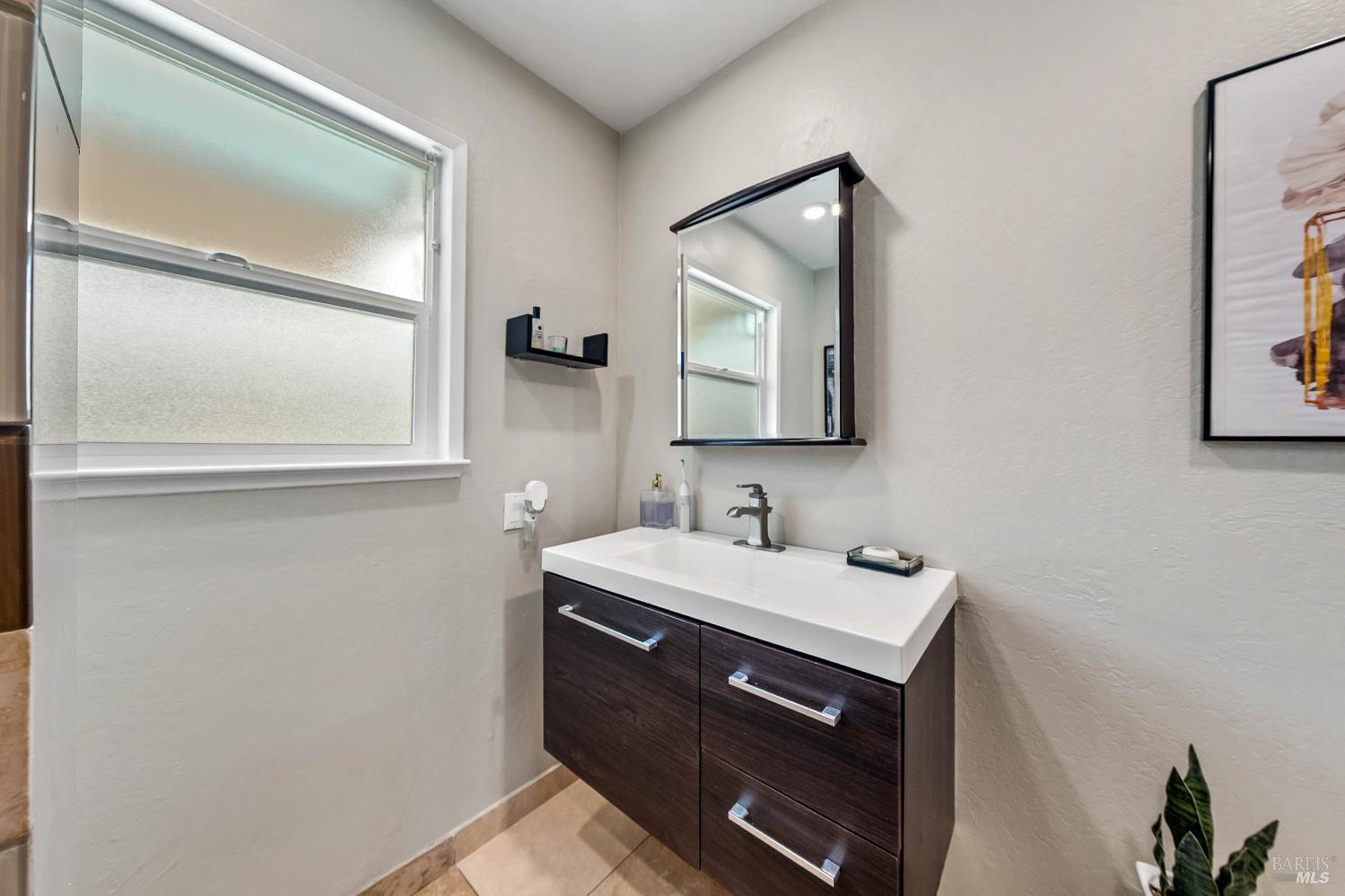 Detail Gallery Image 22 of 54 For 1560 Despina Dr, Ukiah,  CA 95482 - 3 Beds | 2 Baths