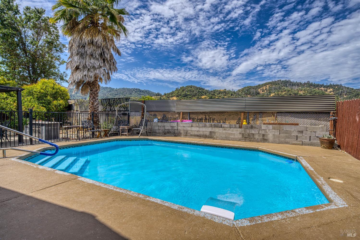 Detail Gallery Image 39 of 54 For 1560 Despina Dr, Ukiah,  CA 95482 - 3 Beds | 2 Baths