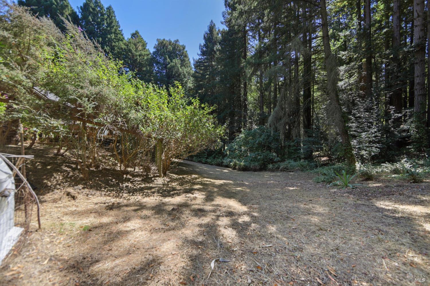Detail Gallery Image 51 of 64 For 12657 Fiori Ln, Sebastopol,  CA 95472 - 3 Beds | 2/1 Baths