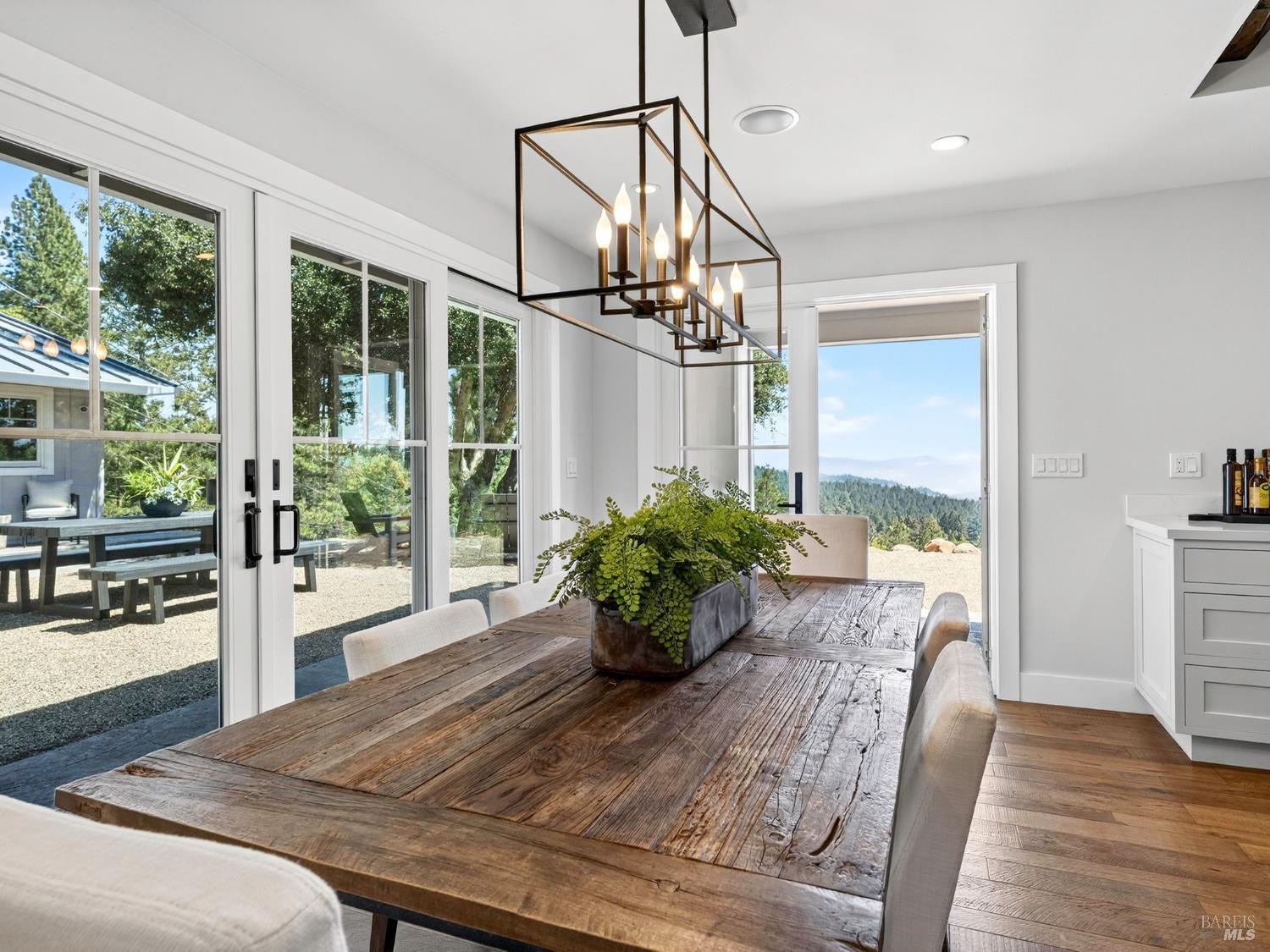 Detail Gallery Image 16 of 49 For 540 Viewridge Dr, Angwin,  CA 94508 - 3 Beds | 3 Baths