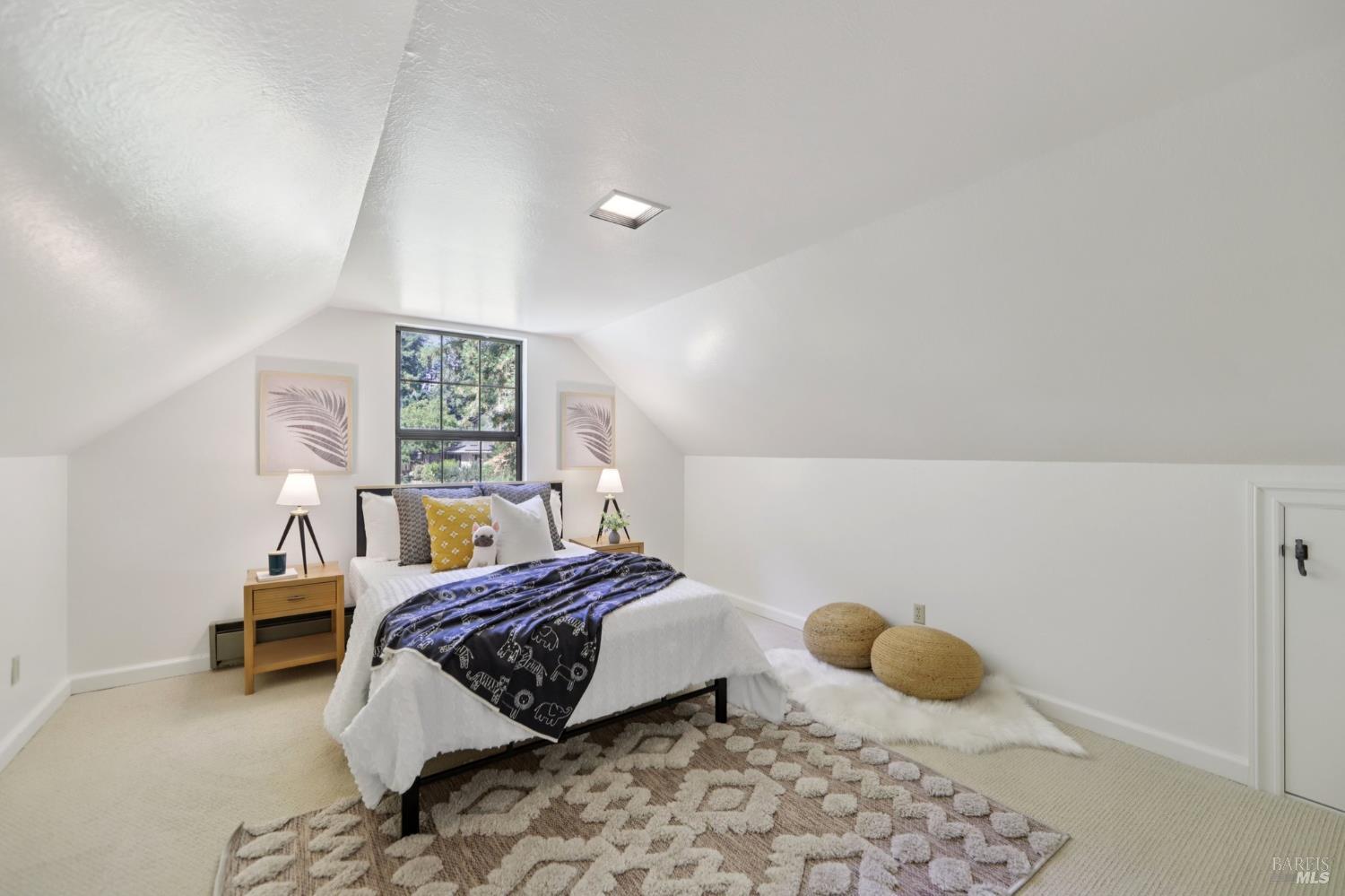 Detail Gallery Image 24 of 64 For 12657 Fiori Ln, Sebastopol,  CA 95472 - 3 Beds | 2/1 Baths