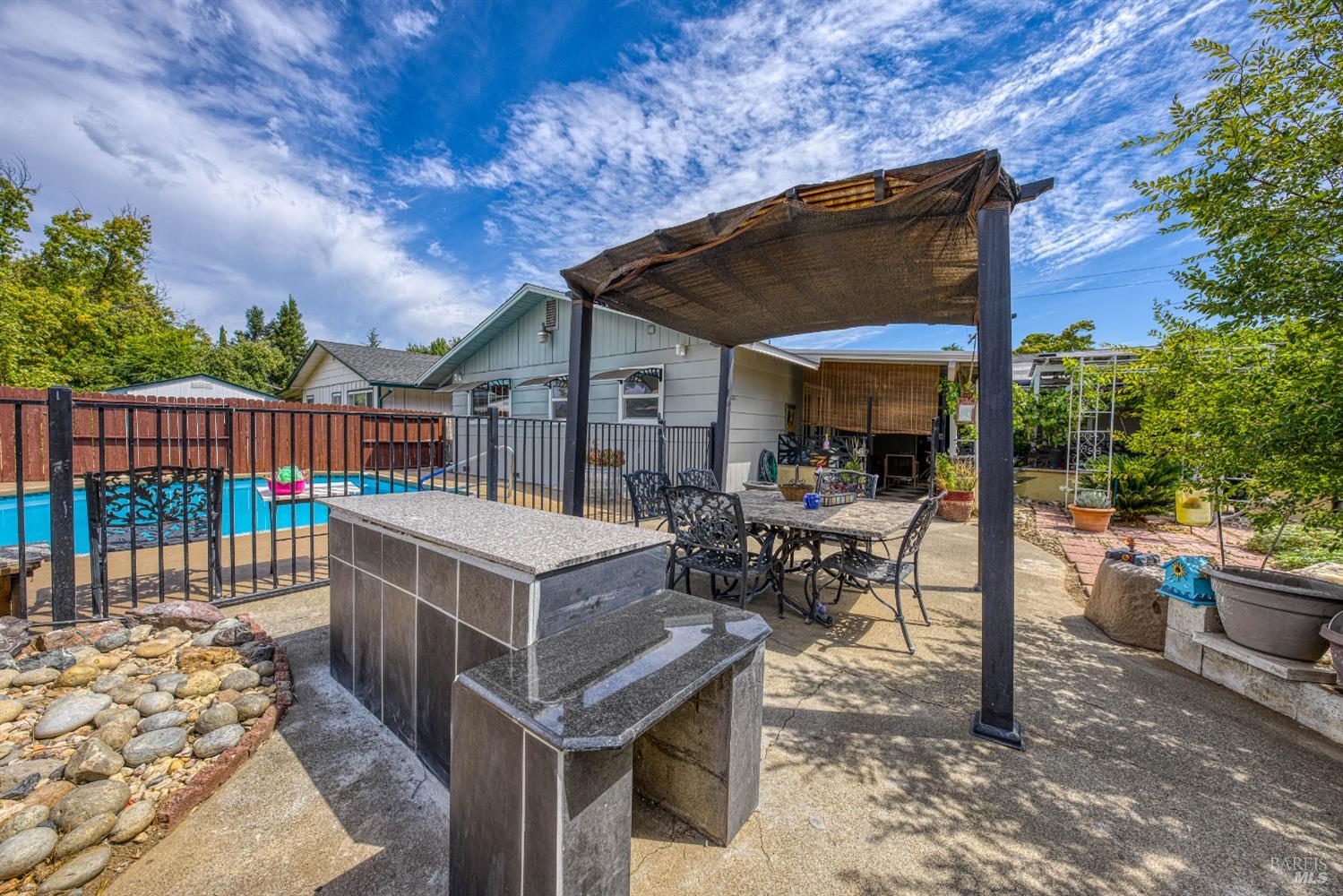 Detail Gallery Image 37 of 54 For 1560 Despina Dr, Ukiah,  CA 95482 - 3 Beds | 2 Baths